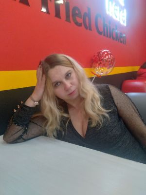 Попробуйте невероятный секс с хохлушкой (Ксения, от 5000 руб. в час)