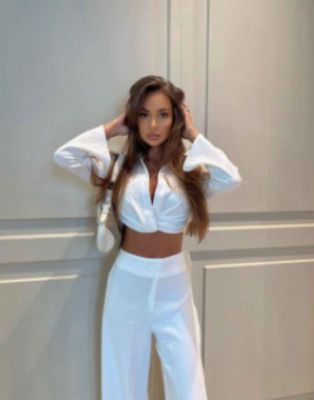 Элля, телефон проститутки 8 923 407-01-24